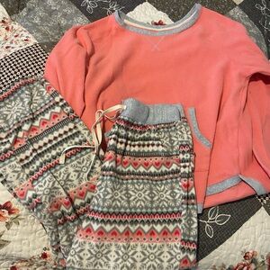 Cuddle duds sleepwear size small